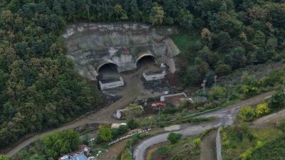 Trabzon’da şehir içi trafik yoğunluğunu azaltması hedeflenen Güney Çevre Yolu’nun