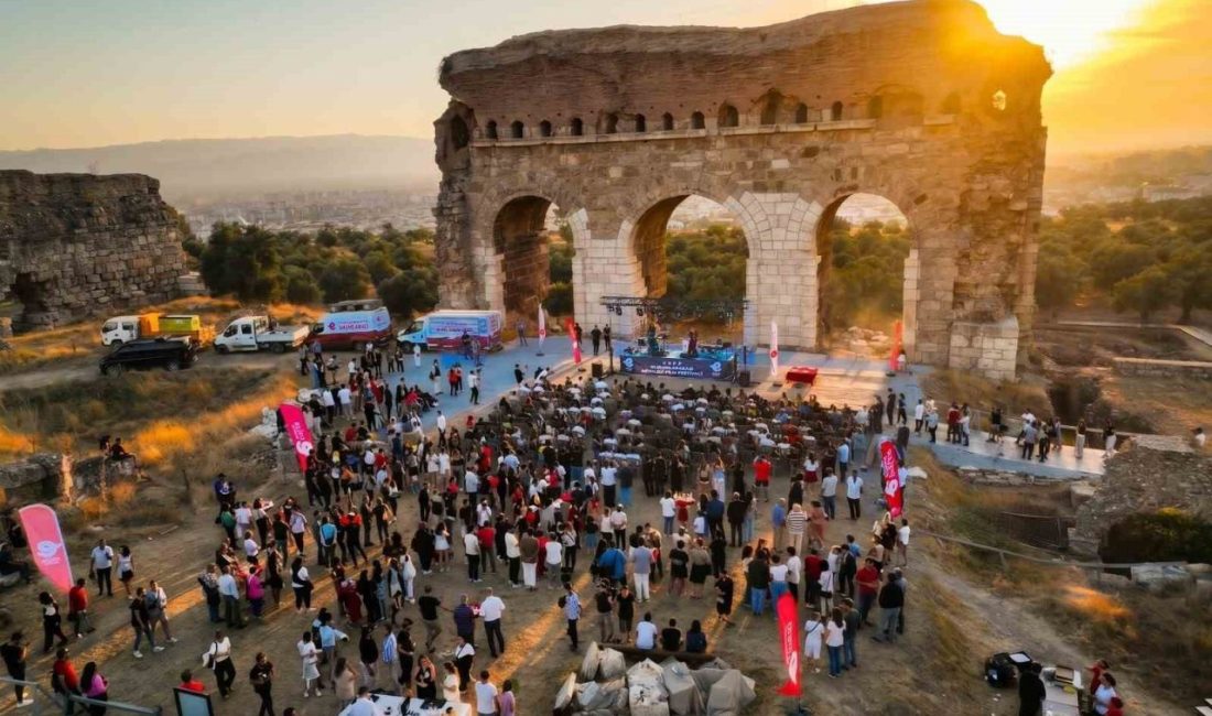 Efeler Belediye Başkanı Anıl Yetişkin, kentin tarihi ve kültürel mirasını