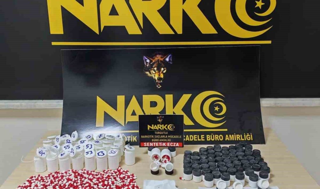 Manisa’nın Turgutlu ilçesinde uyuşturucu madde ticaretine yönelik düzenlenen operasyonda bin