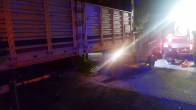 Konya’nın Karapınar ilçesinde meydana gelen trafik kazasında, üç tekerlekli motosiklet
