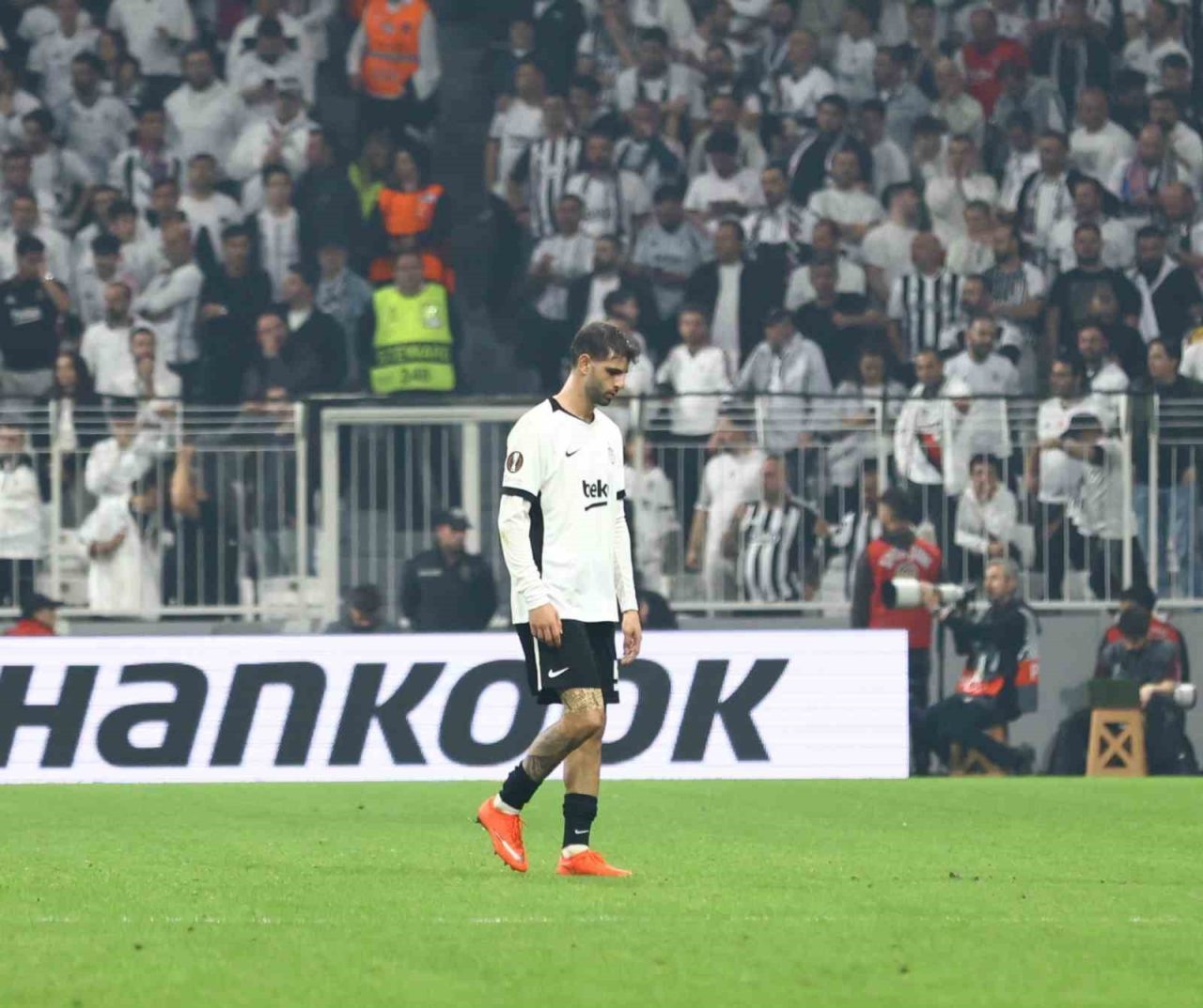 Beşiktaş, UEFA Avrupa Ligi’nin 3, haftasında sahasında İngiliz ekibi Crystal