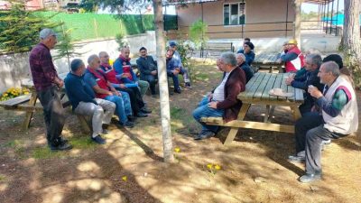 Uşak İl Tarım ve Orman Müdürü Serkan Bilir ve beraberindeki