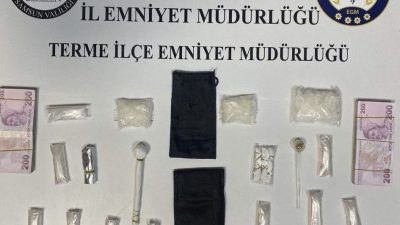 Samsun’un Terme ilçesinde polis ekiplerinin uyuşturucu operasyonunda 228,79 gram metamfetamin