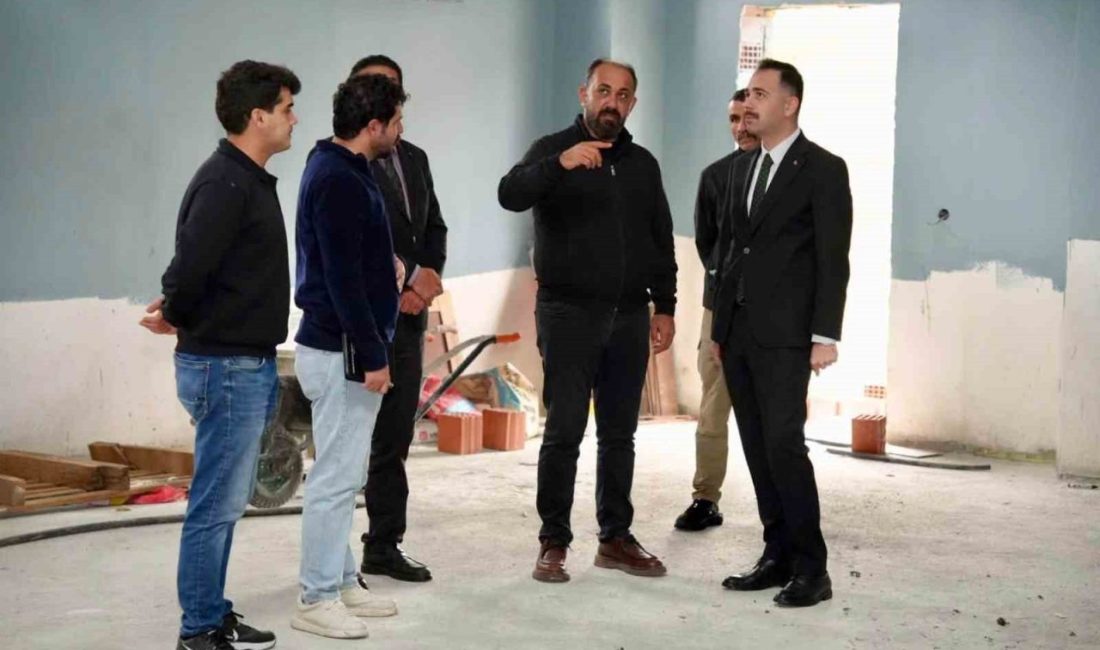 Erzincan’ın Üzümlü ilçesinde yapımı devam eden güreş salonunda incelemelerde bulunularak