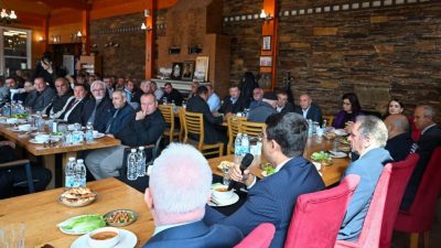 Uşak Valisi Serdar Kartal, 19 Ekim Muhtarlar Günü dolasıyla muhtarlarla