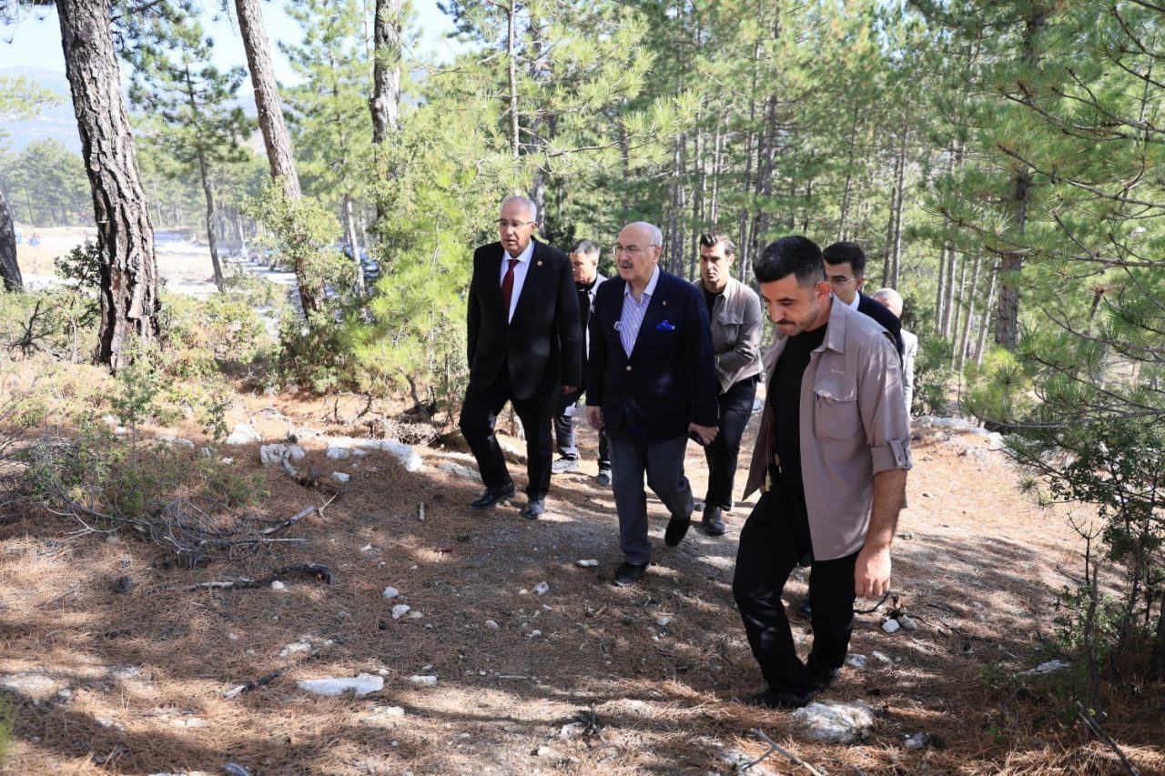 Denizli Valisi Yavuz Selim Köşger, Çameli ziyareti kapsamında ilçede yapımı
