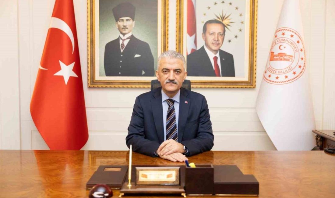 DÜZCE(İHA) – Düzce Valisi Mehmet Makas, Cumhuriyet’in kuruluşunun 103. yıl