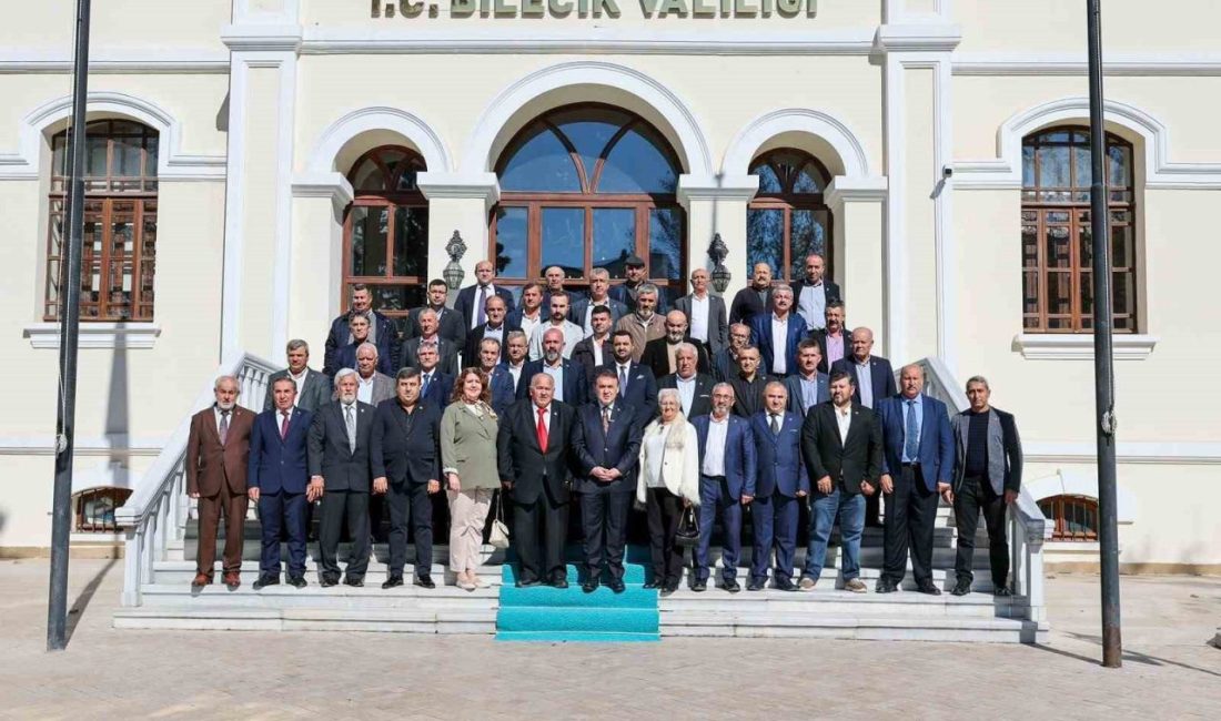 Bilecik Valisi Faik Oktay Sözer, 19 Ekim Muhtarlar Günü dolayısıyla