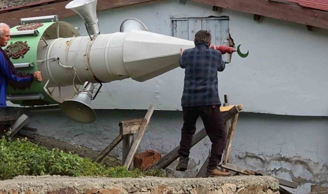 Rize’nin İkizdere ilçesindeki 2 bin 80 rakımlı Garzavan Yaylası’nda köylüler,