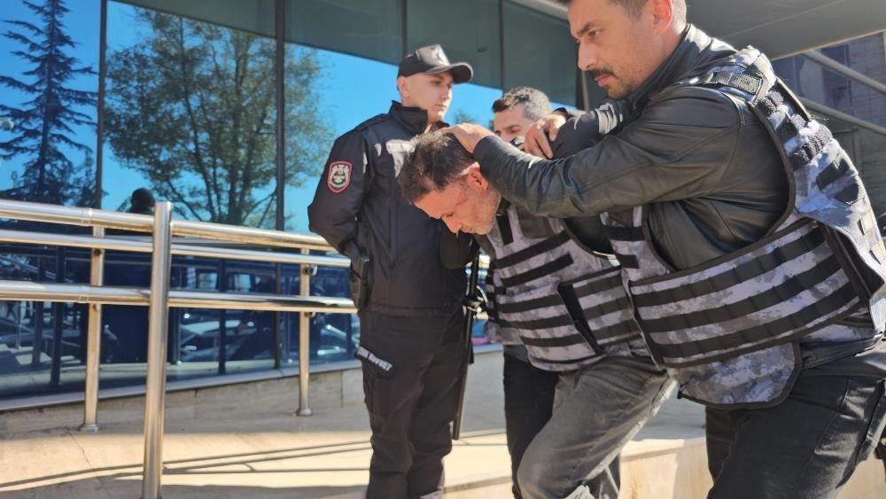 Zonguldak’ın Kilimli ilçesinde boşanma aşamasındaki eşini ve ona yardım etmeye